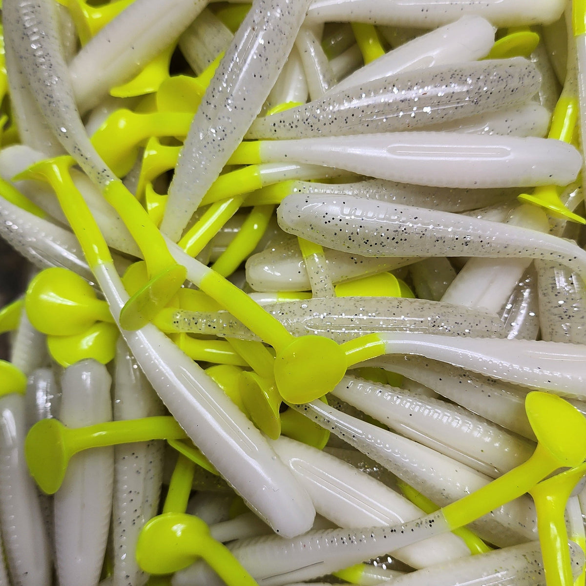 4" Glow Glitter Limetreuse With Built-In Tail Rattle